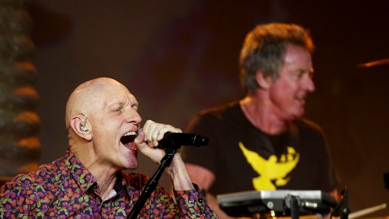 ‘We are shattered’: Peter Garrett joins tributes as Midnight Oil’s Rob ...