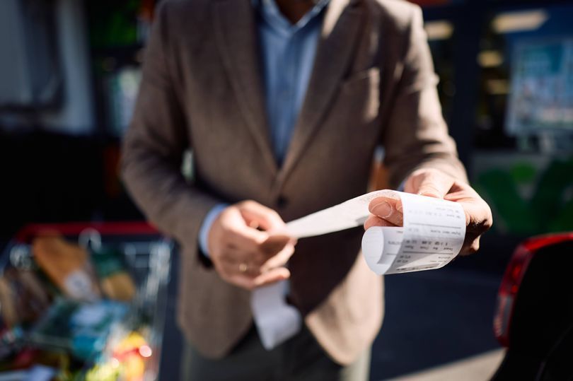 Shoppers given urgent message to return dinner dish 'no receipt needed'