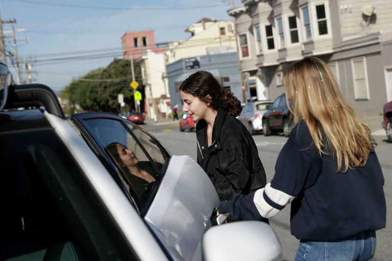 Kids are riding in Waymos without an adult. Ride-hail drivers want ...