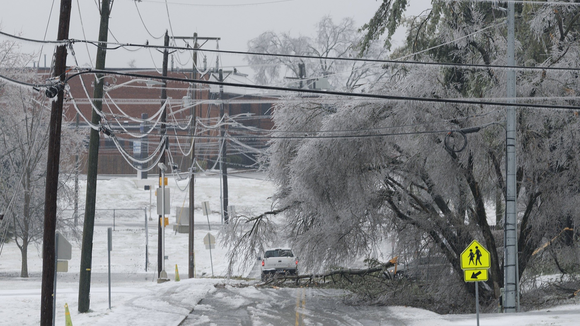 Dangerous ice, brutal cold leave millions in South without power<br>