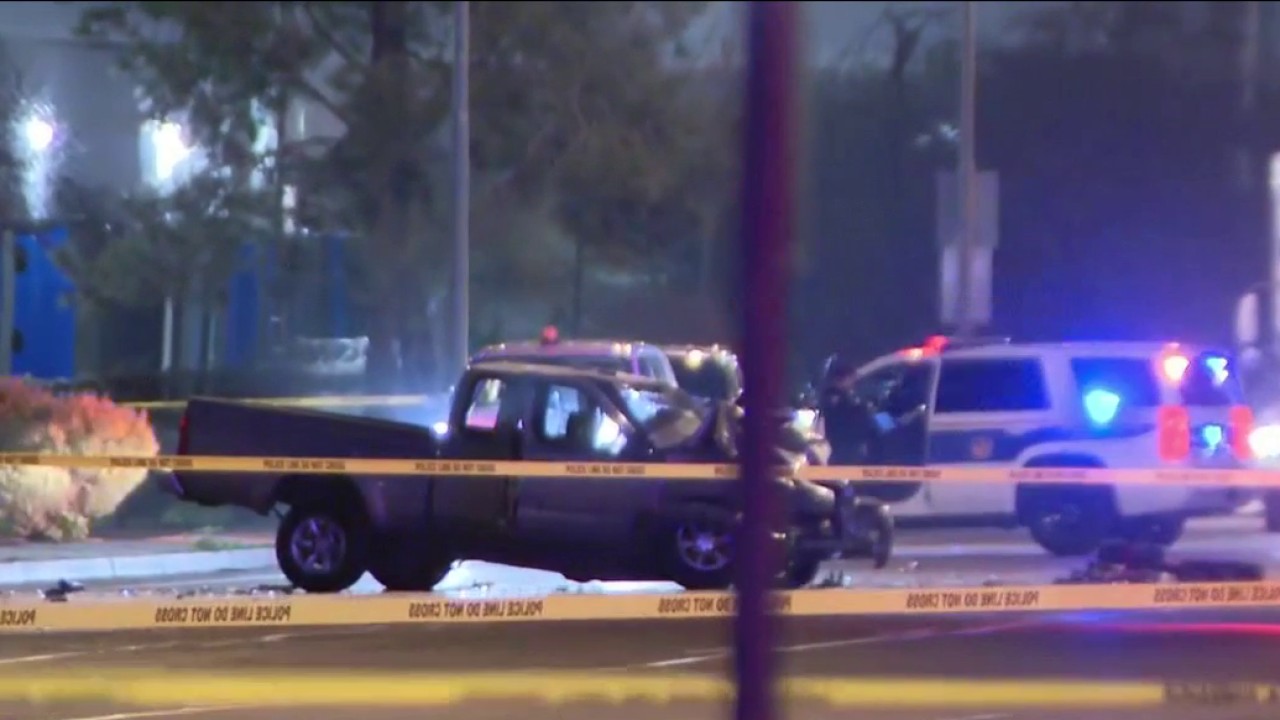 Man dies after crashing into bus in Phoenix