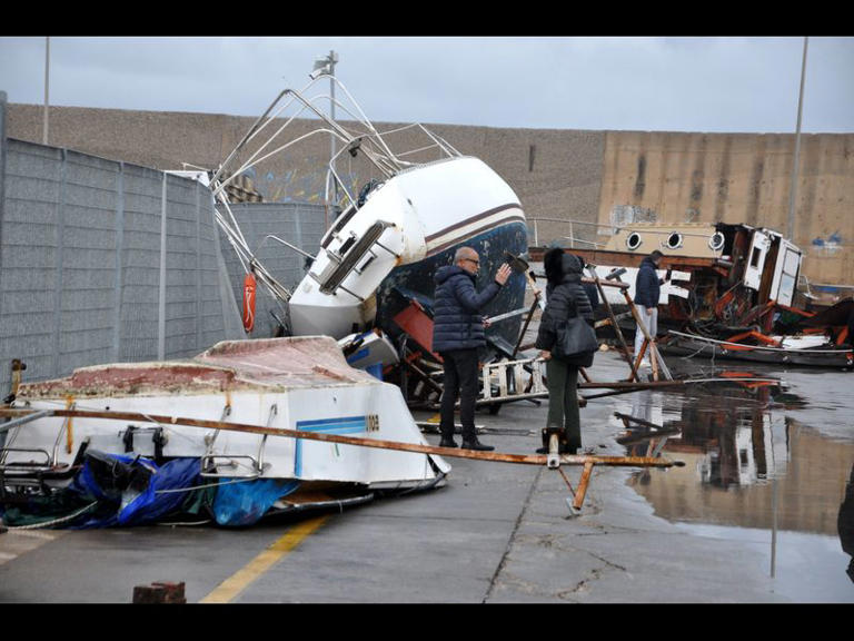 Erdrutsche, Unwetter, Evakuierungen: Sturmtief Harry wütet über Italien