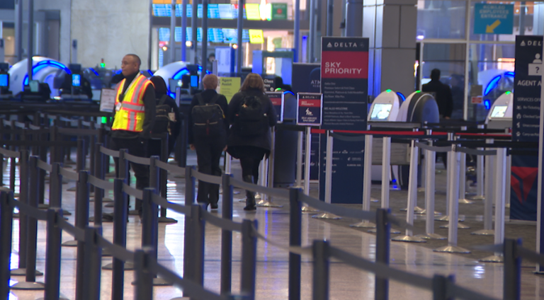Winter storm triggers flight disruptions at AUS airport: Here’s what to ...