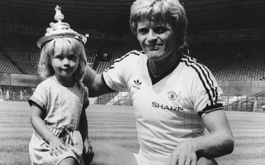 Gordon played for both sides of the Manchester United vs Leeds United rivalry