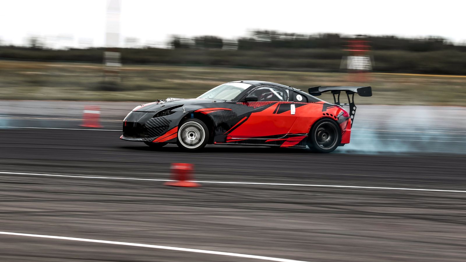 What is power shifting and how do racers really change gears?