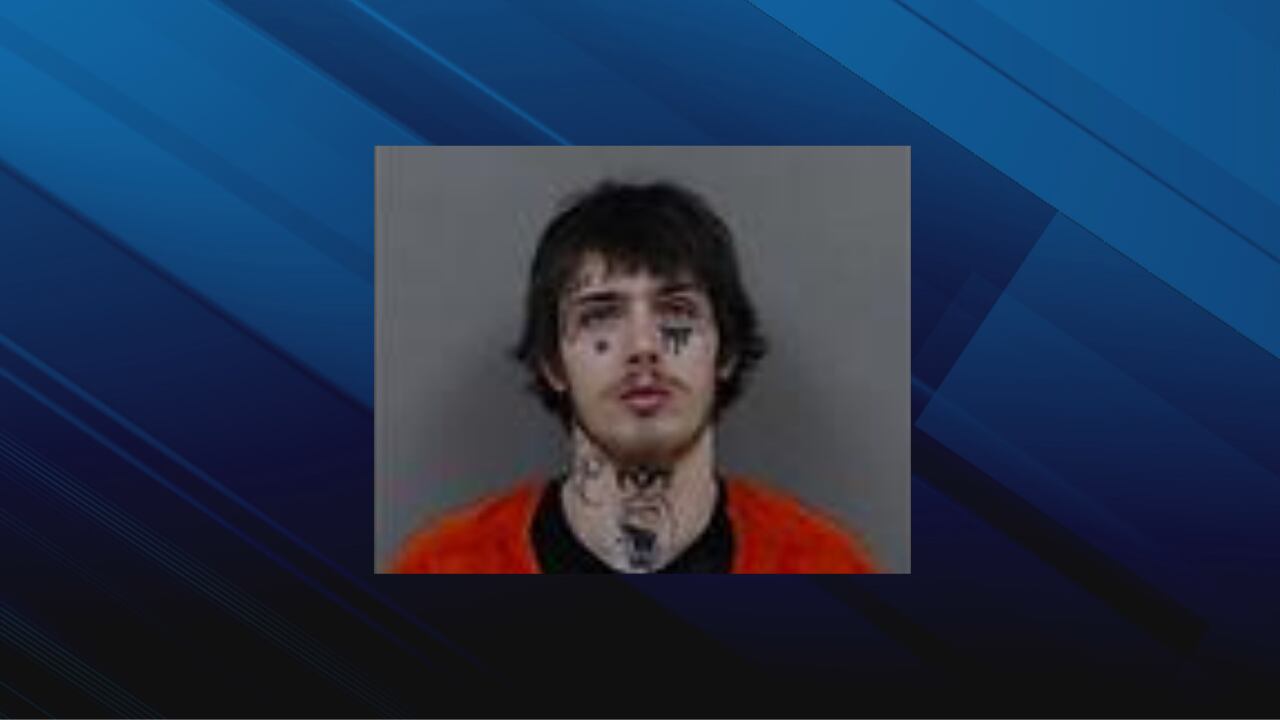 2 arrested in connection to Cedar Rapids home burglary, gun theft