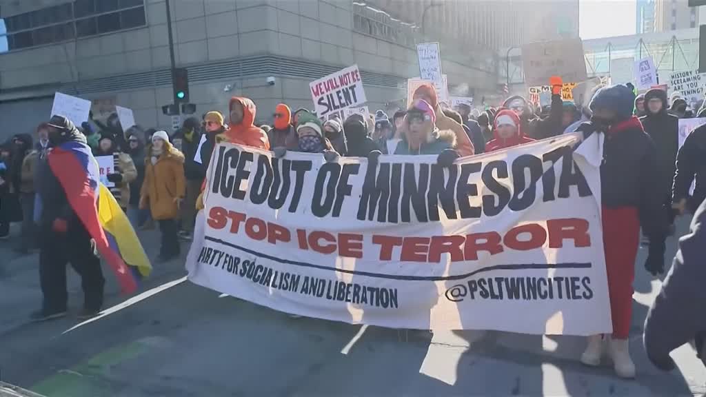 Fresh protests in Minneapolis after fatal shooting