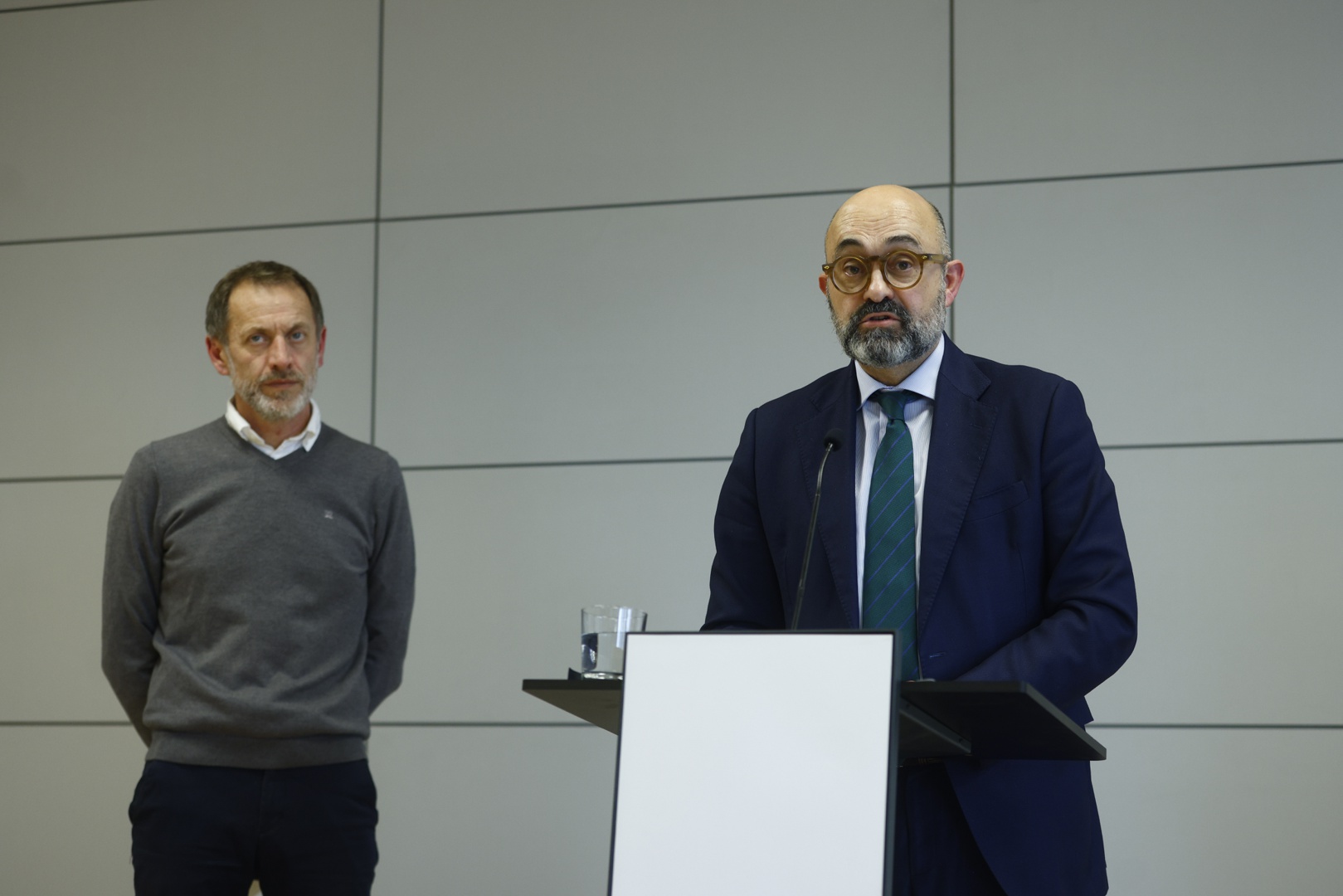 Primeros ceses en Renfe y Adif tras otro día de caos en Rodalies que ...