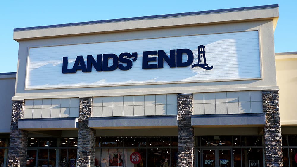 Lands' End breaks out on this major deal. Why investors need to wait.