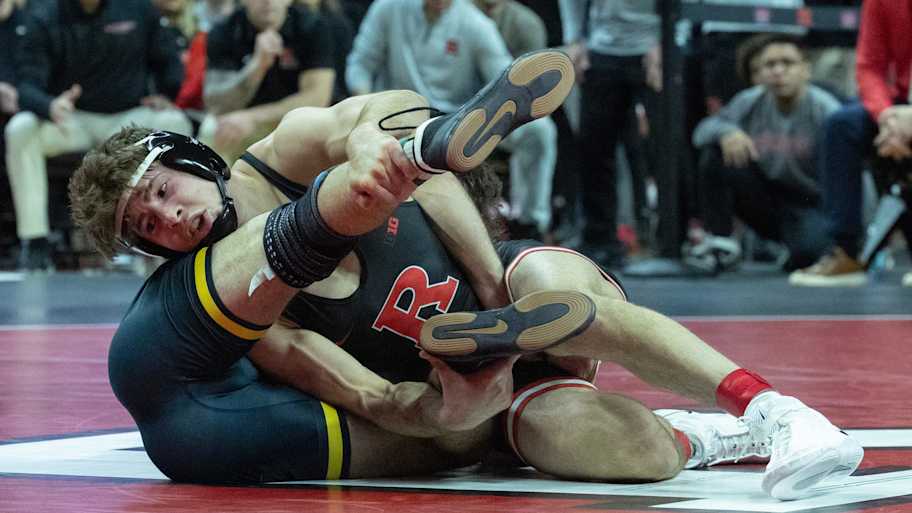 Rutgers wrestling drops 17–16 nail-biter at Illinois on tiebreak criteria