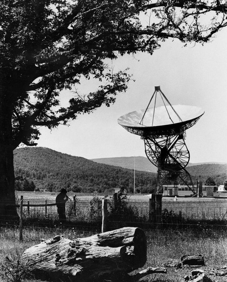 Scientists admit it’s possible: Alien artifacts could be hiding in our ...