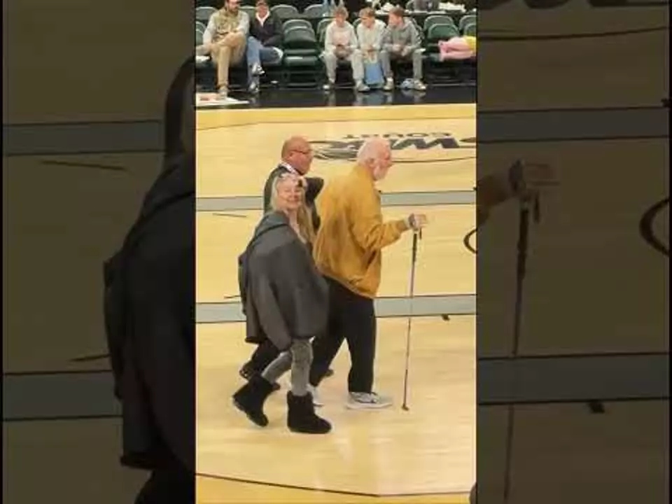 Former Spurs coach Gregg Popovich makes rare public appearance in Austin<br>