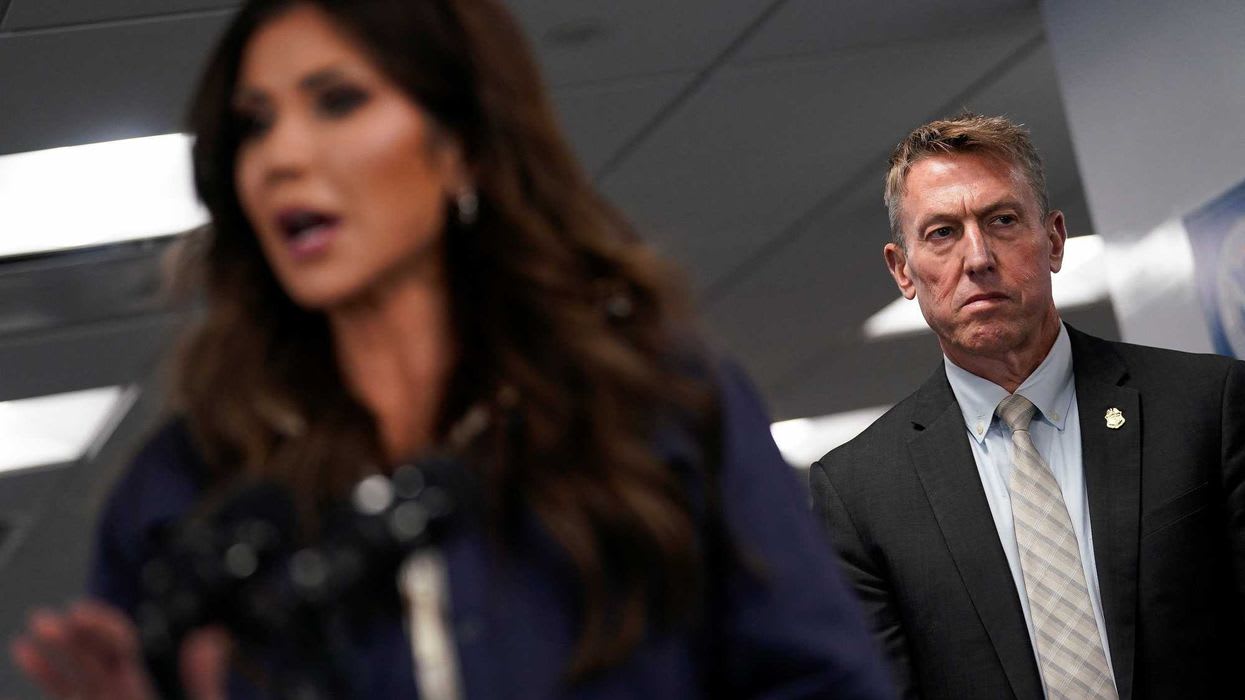 DHS bars Trump border commissioner from traveling to Minneapolis<br>