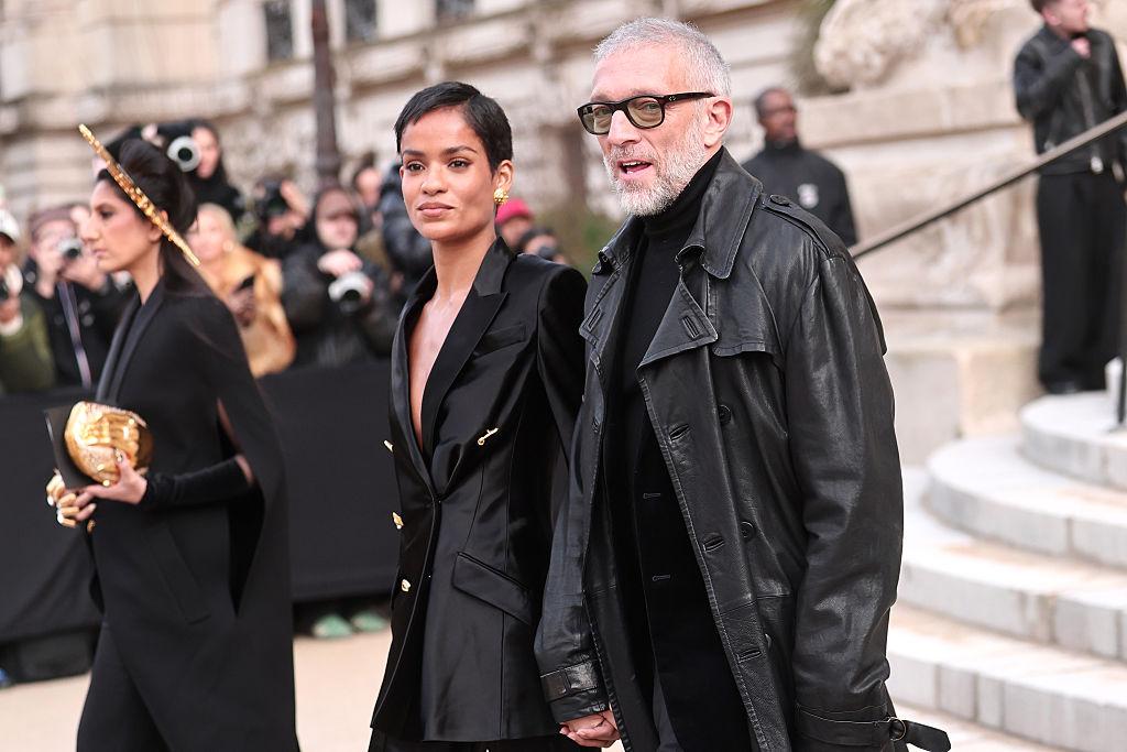 Vincent Cassel et Narah Baptista, couple star et stylé à la Fashion ...