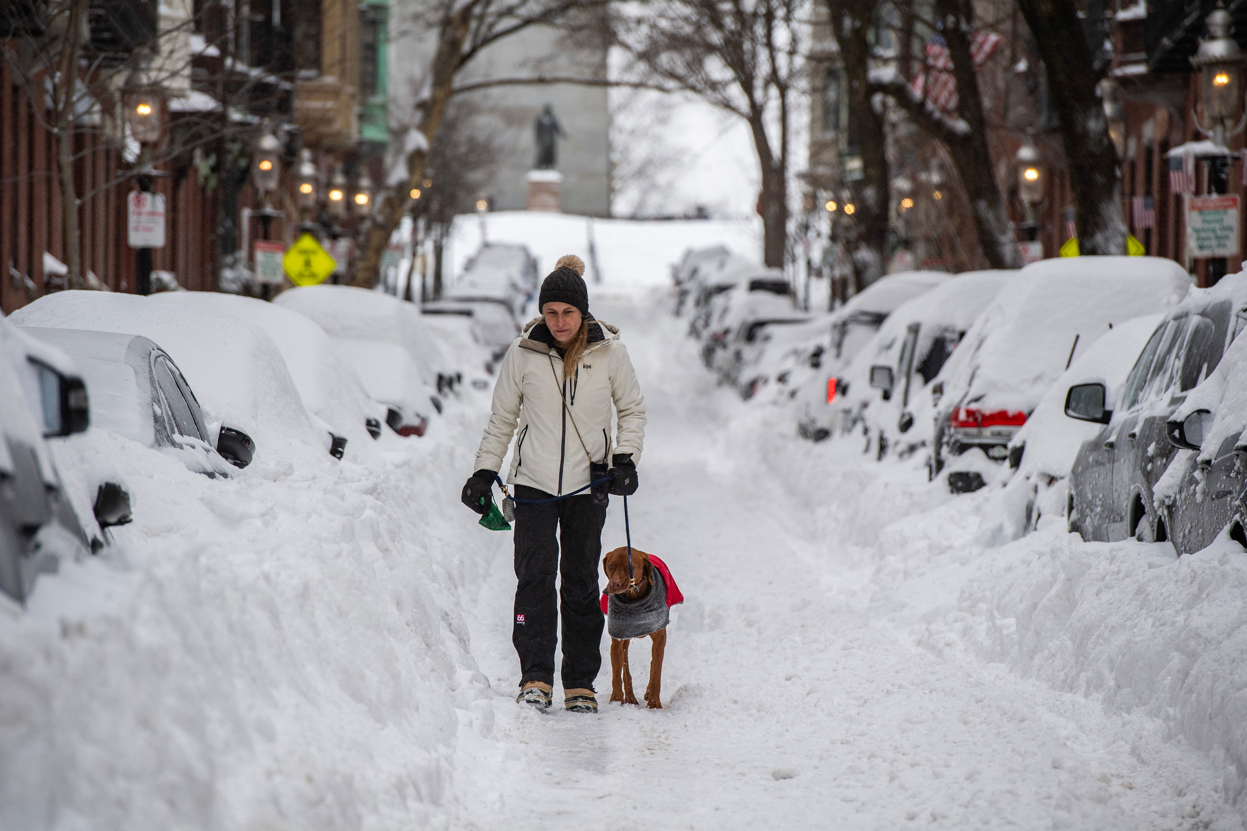 Death toll rises from winter storm Fern; hundreds of thousands without ...