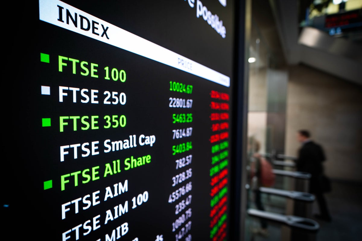 Pound climbs as miners help FTSE 100 nudge higher