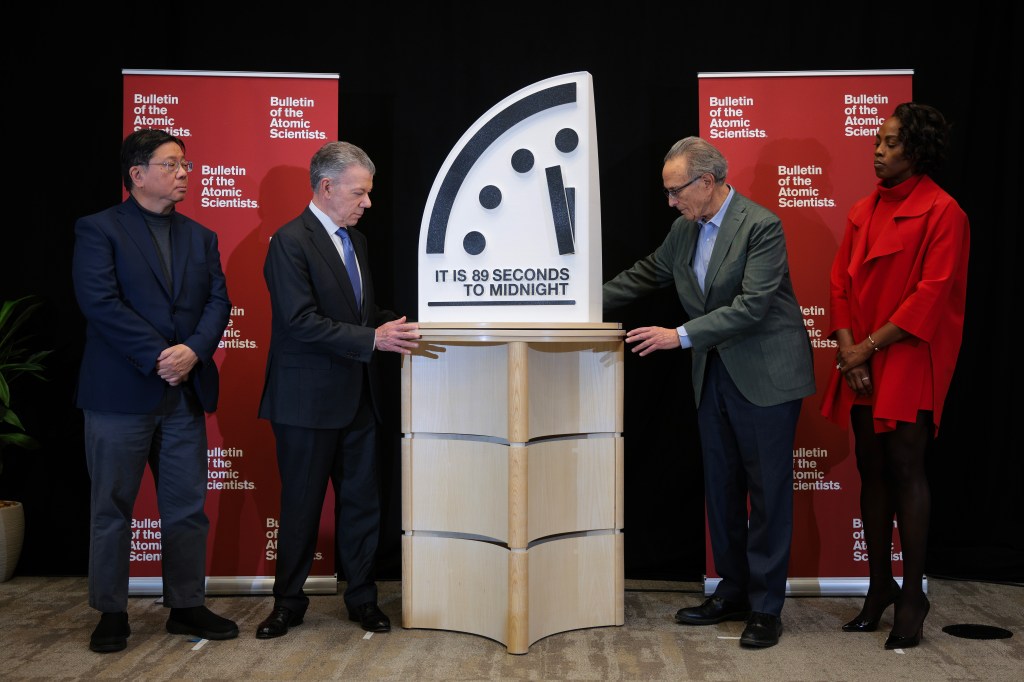 doomsday-clock-will-update-on-tuesday-and-experts-have-some-scary