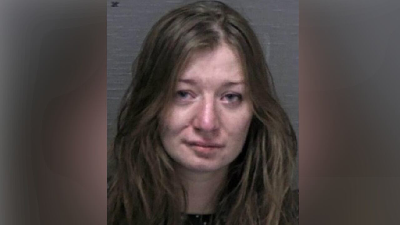 Manteo woman faces several drug charges in Dare County