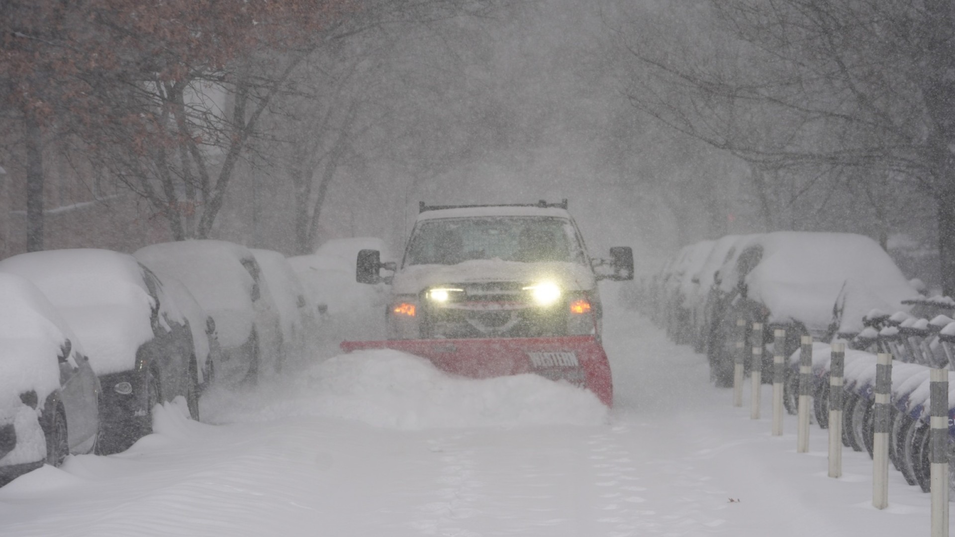 At least 14 dead across US from massive winter storm | Watch