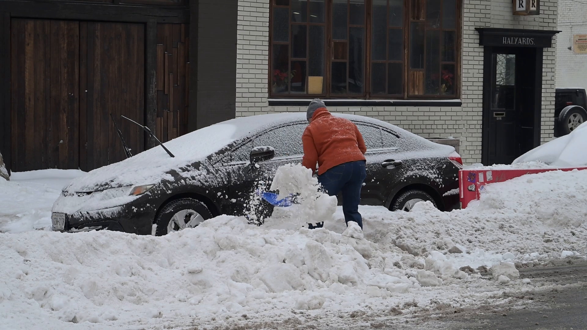 Massive storm leaves New Yorkers digging their vehicles out of snow