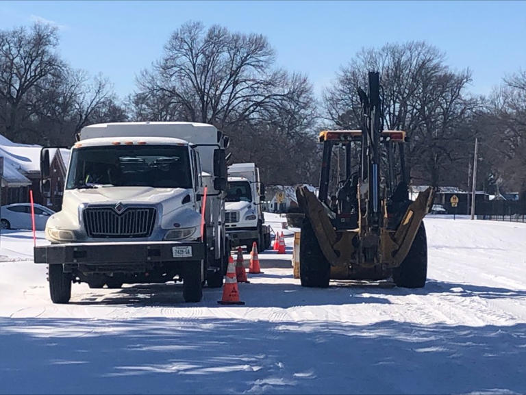MLGW tackles water main break in South Memphis
