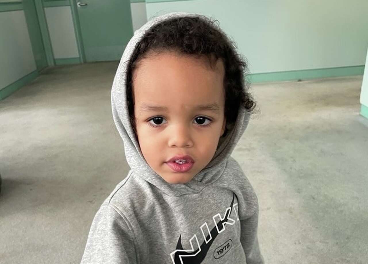 Parent located after toddler found alone in East Bay neighborhood
