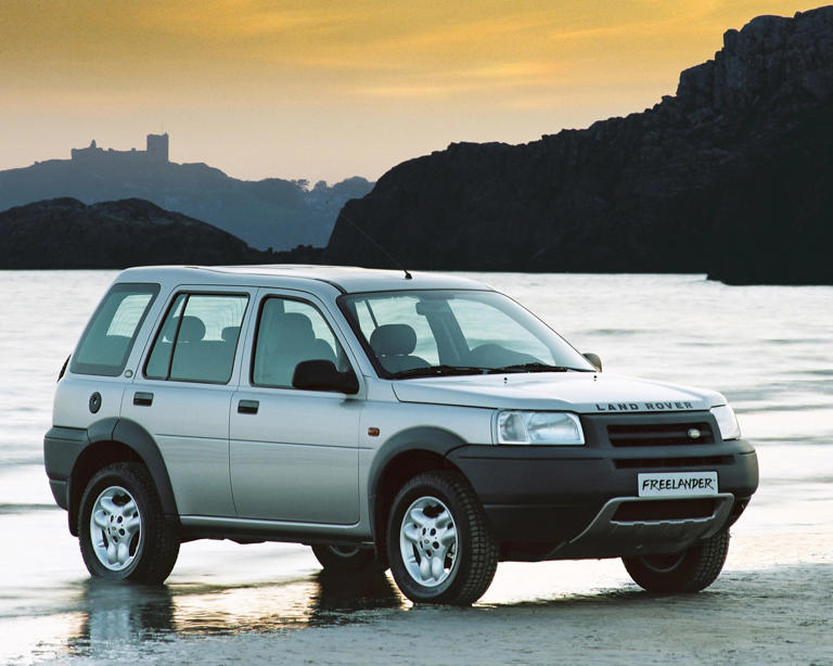 Land Rover Looks Like It’s Reviving a Long-Last Off-Roader