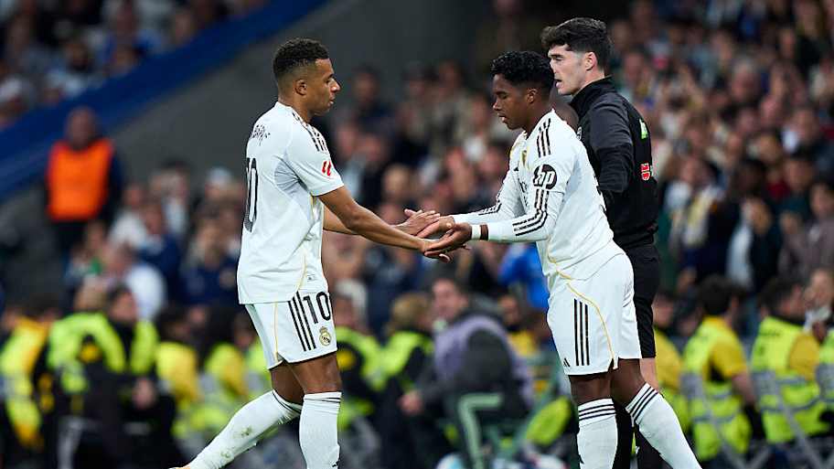 Kylian Mbappé (left) and Endrick shared the pitch only a handful of times at Real Madrid. | Diego Souto/Getty Images