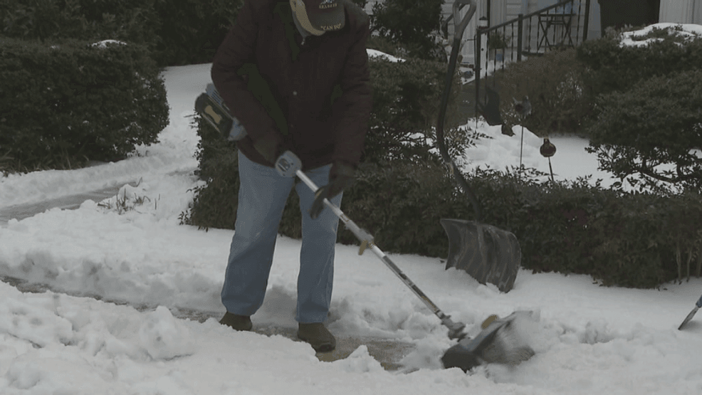 Lynchburg residents dig out cars and homes as city works to clear snow ...