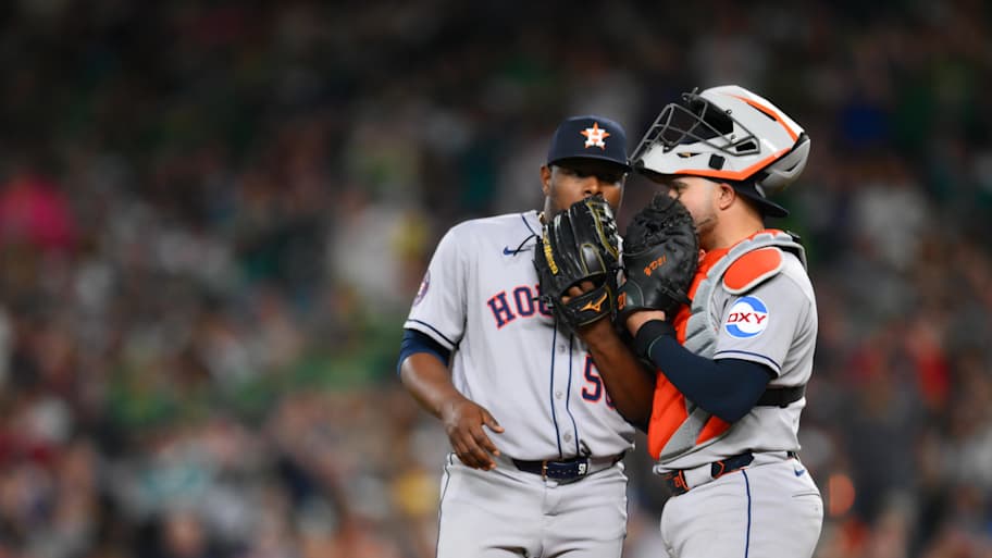 Royals sign 12-year MLB veteran to compete for bullpen job