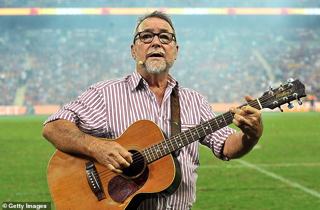 Legendary Aussie singer announces retirement after 55 years on the road