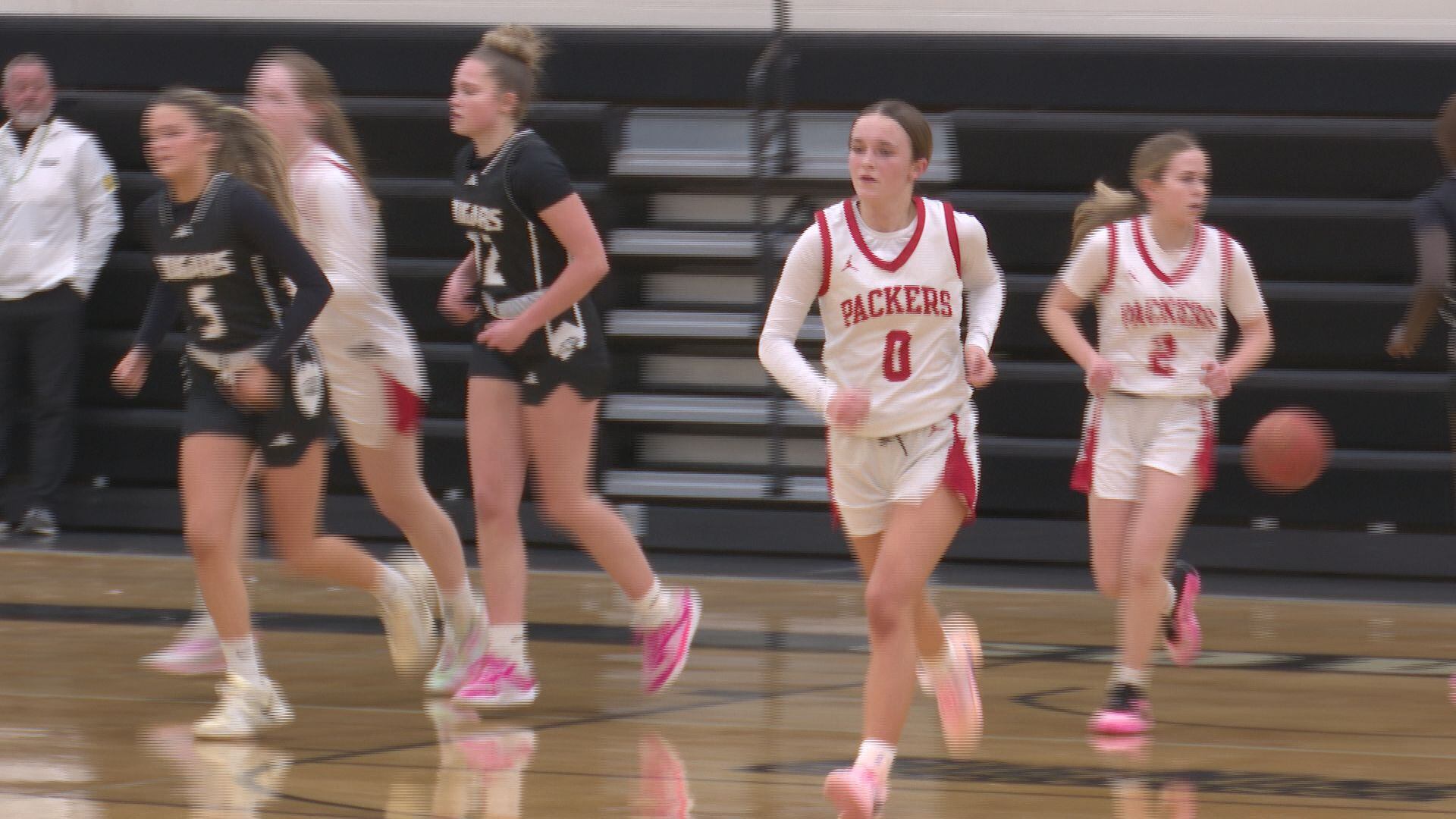 East girls basketball falls to Austin