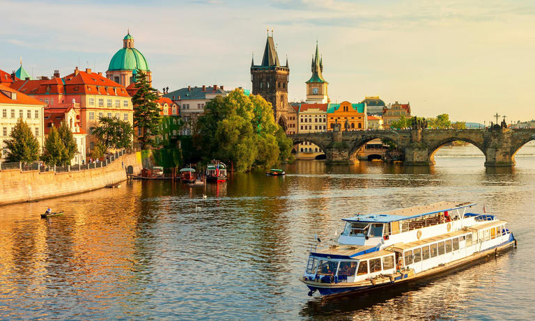 The all-access travel pass that can get you 50% off top attractions in ...