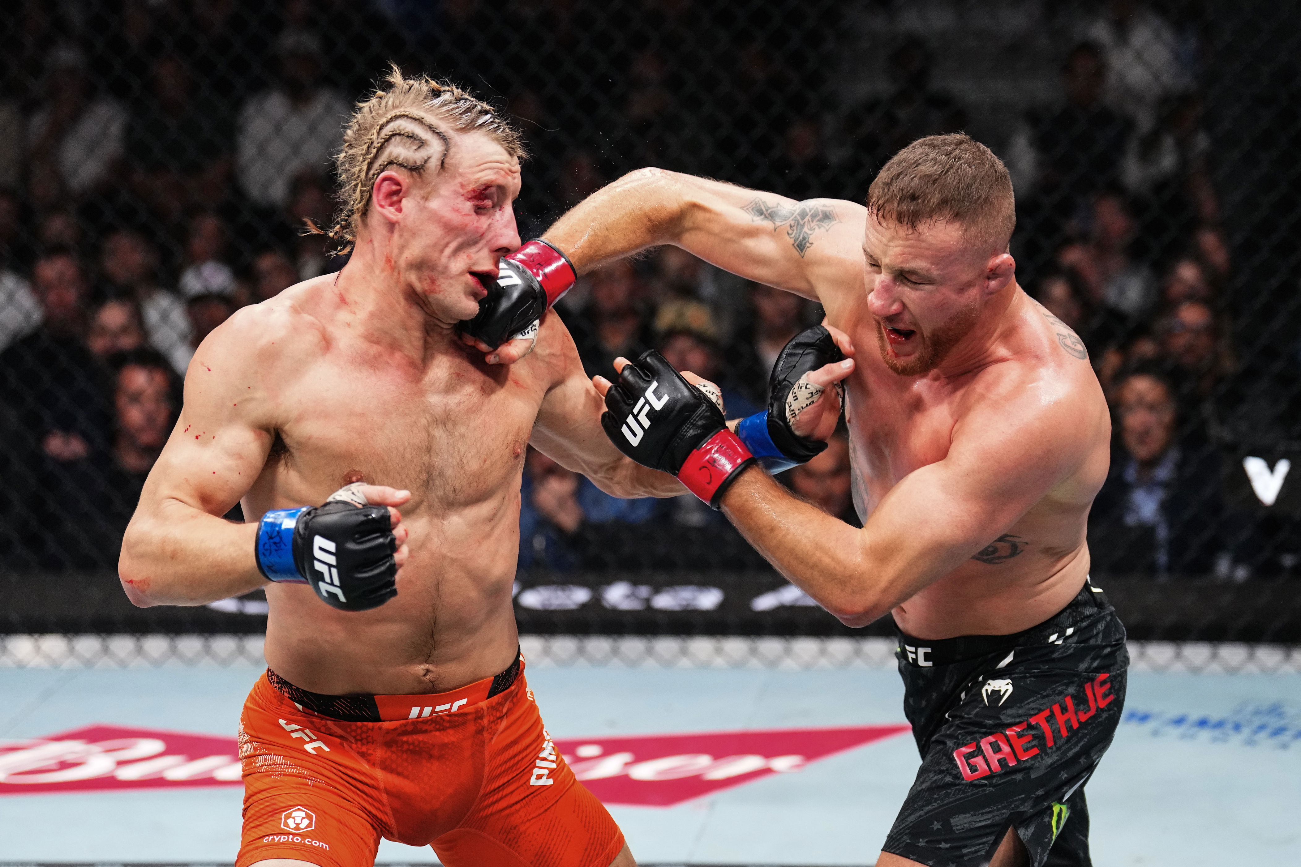 UFC 324 delivers record-breaking viewership numbers for Paramount+<br>