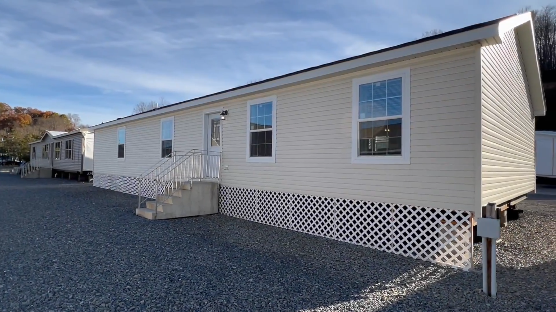 Highland by Colony Homes | 3 bed, 2 bath mobile house tour