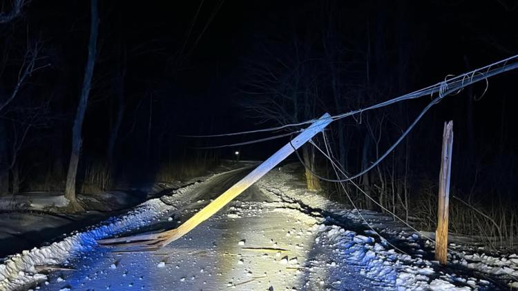 Driver leaves scene after allegedly hitting and downing utility pole in ...