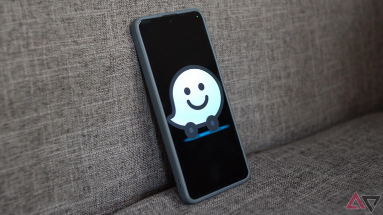 Can Waze's new features make it your Android Auto default?