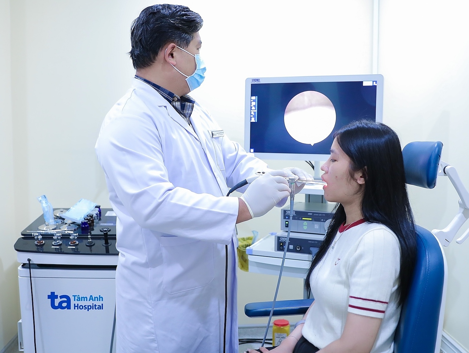 Cắt amidan có hết hôi miệng không?