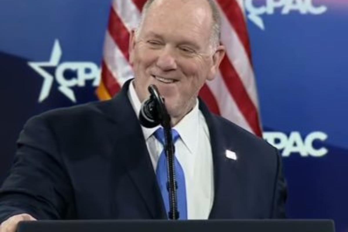 Tom Homan's bag of cash scandal explained: Border czar's serious $50K ...