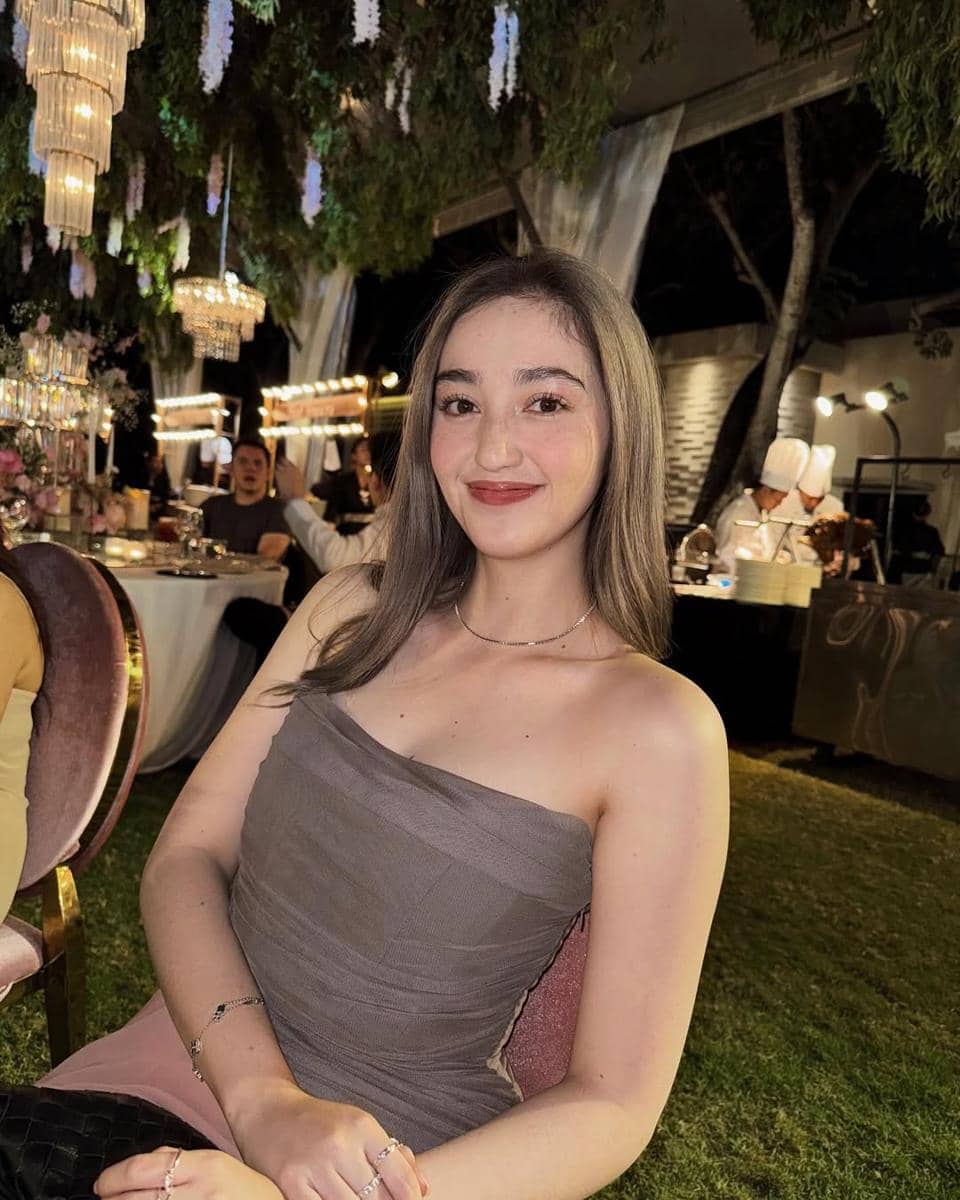 Intip hair look Ranty Maria yang elegan untuk berbagai acara