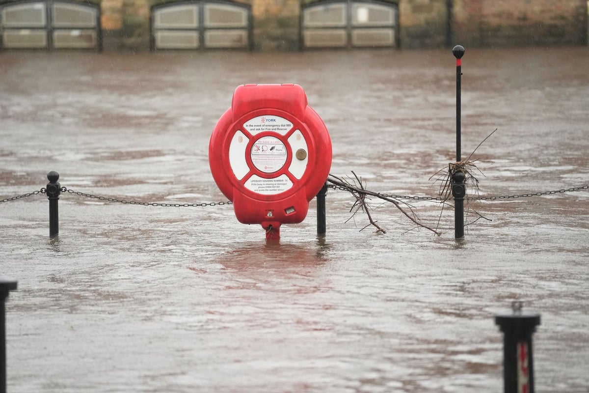 List of UK schools closed today as Storm Chandra causes disruption