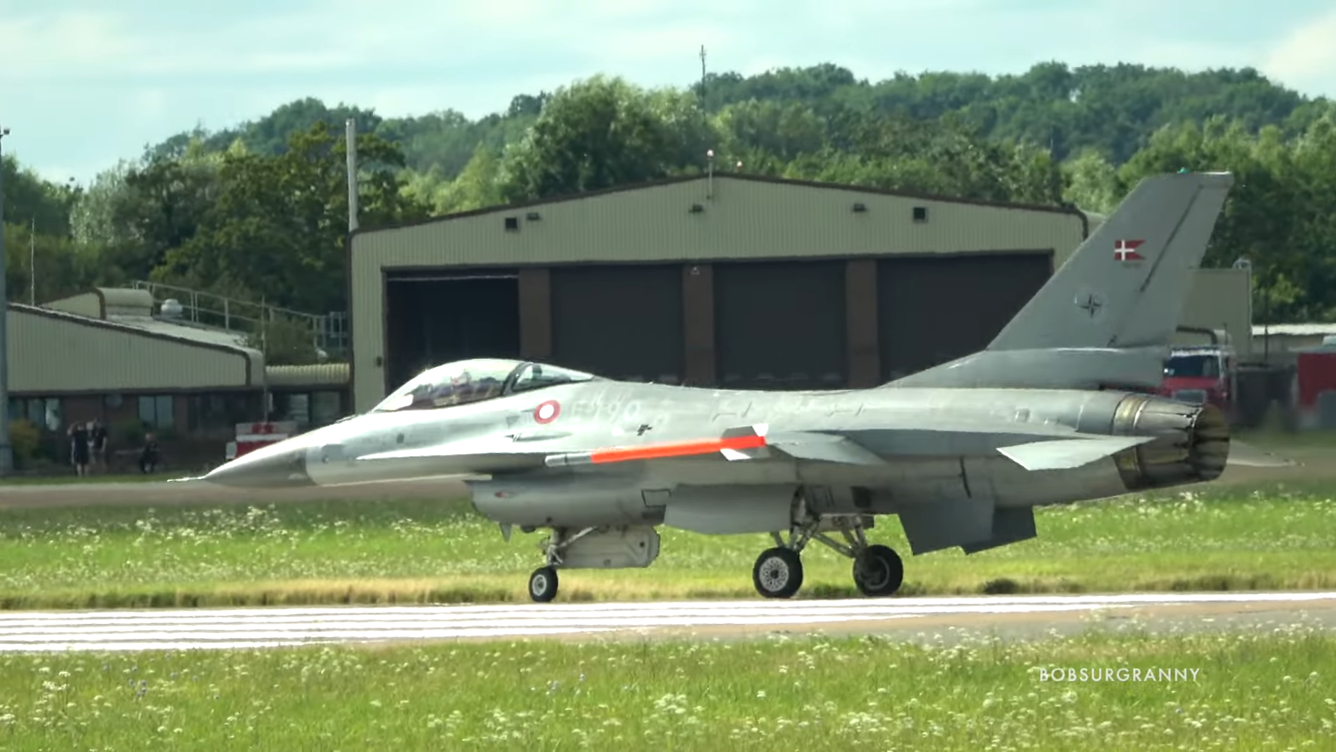 A thunderous Danish F-16 performance at RIAT