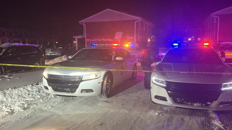33-year-old man killed in shooting at south Indianapolis apartment complex