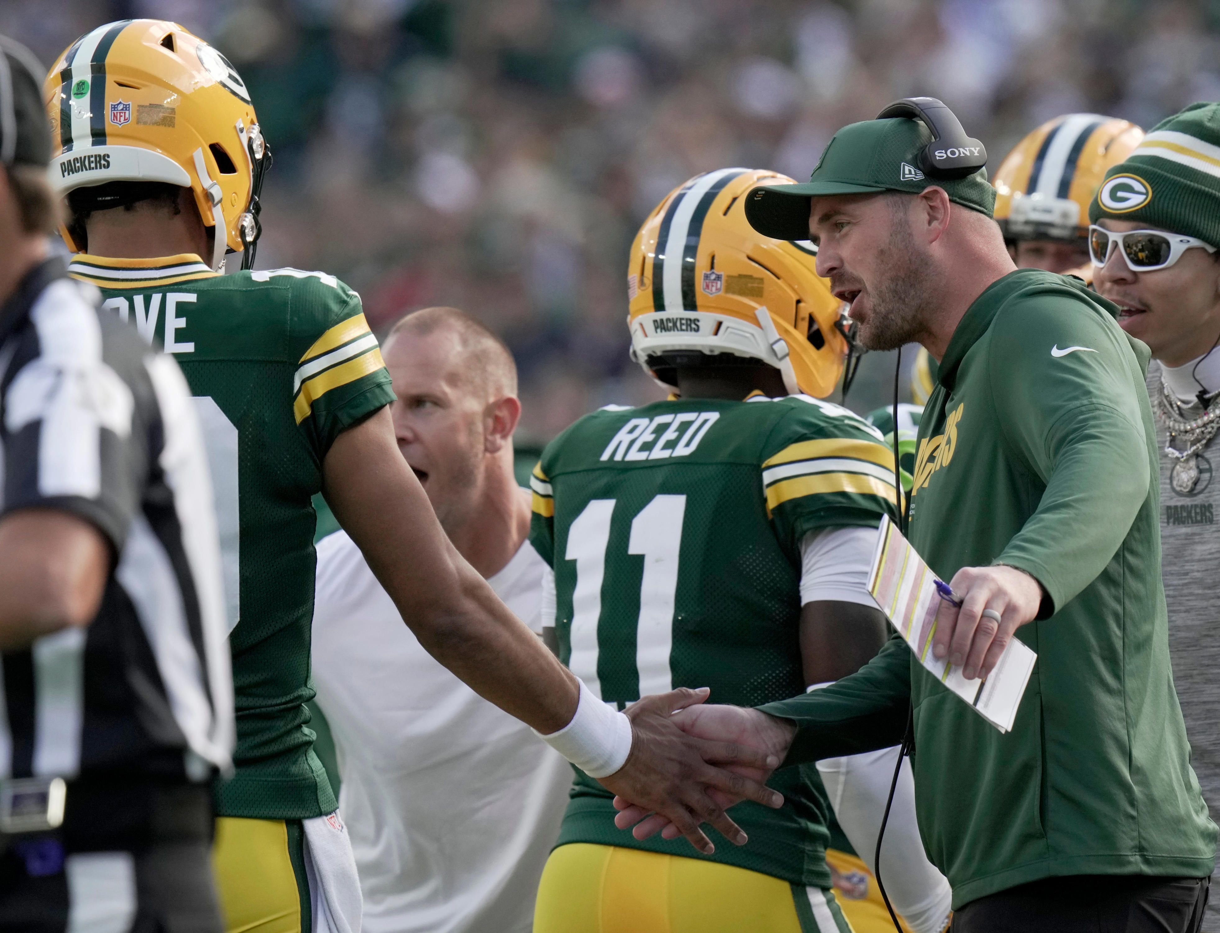 Eagles interview Packers QB Sean Mannion for open OC job