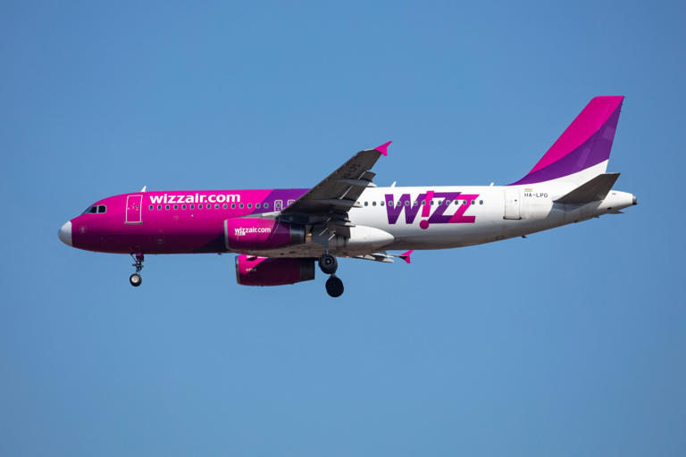 Israeli fighter jets intercept Wizz Air plane from London after ...