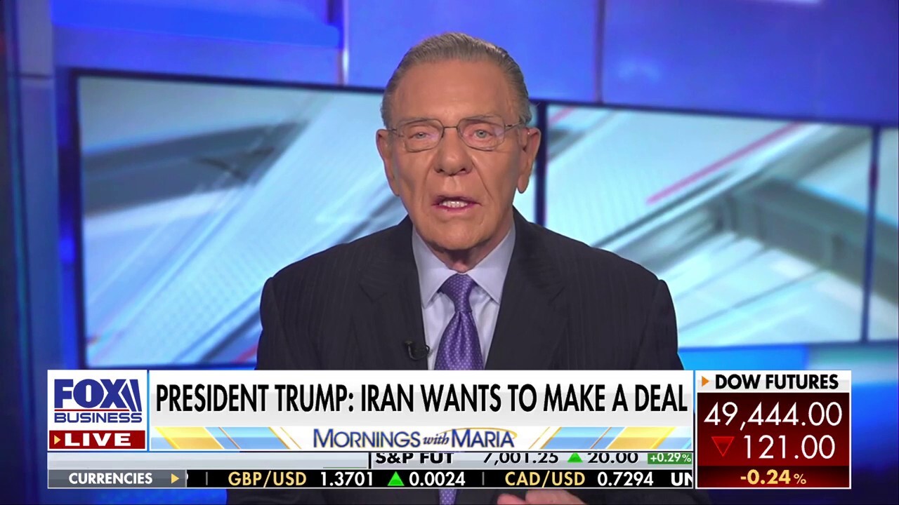 Trump deploys carrier strike groups as Iranian regime faces collapse<br><br>