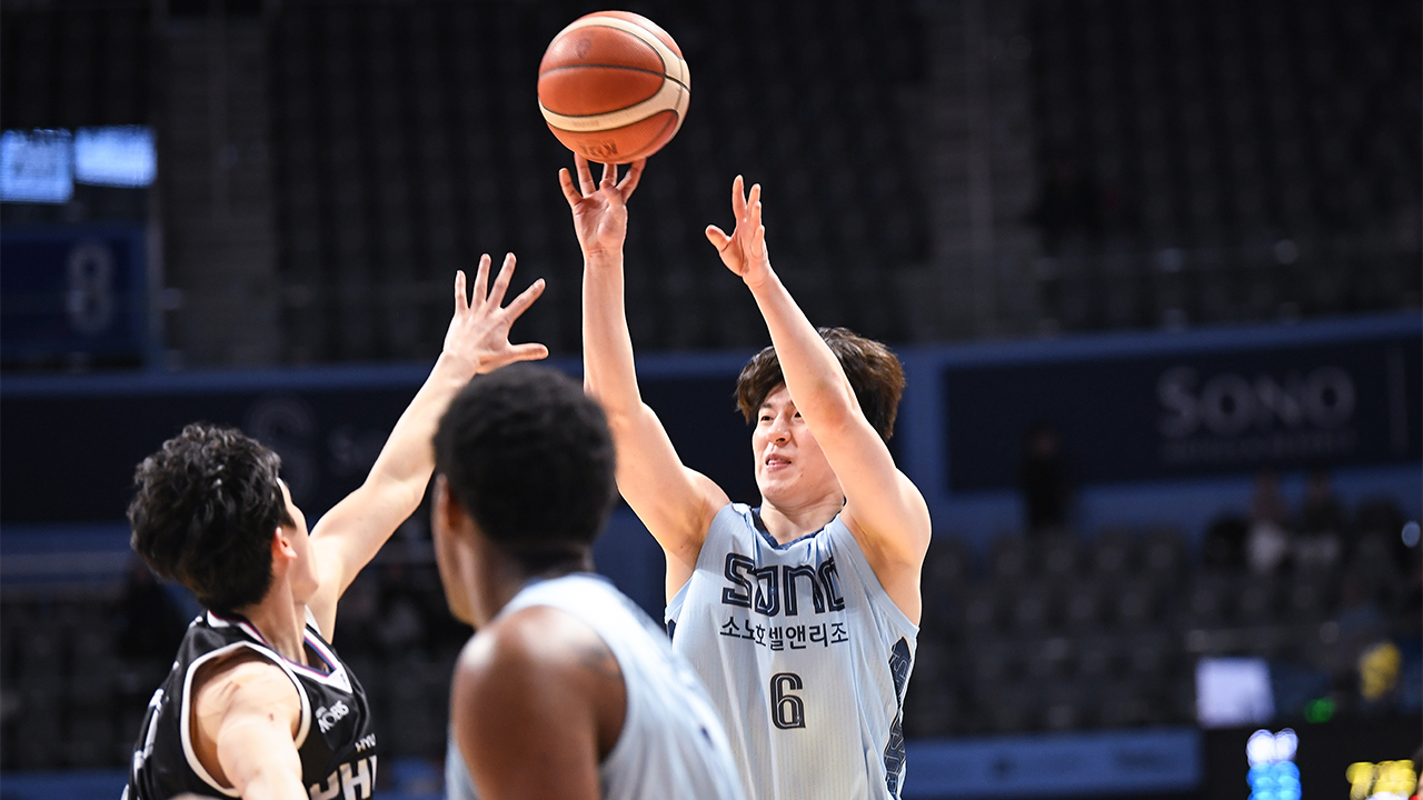 프로농구 소노, 현대모비스 45점 차로 완파…단독 7위