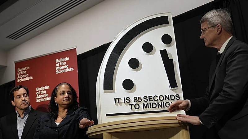 'Doomsday Clock' set at 85 seconds to midnight, Bulletin of the Atomic ...