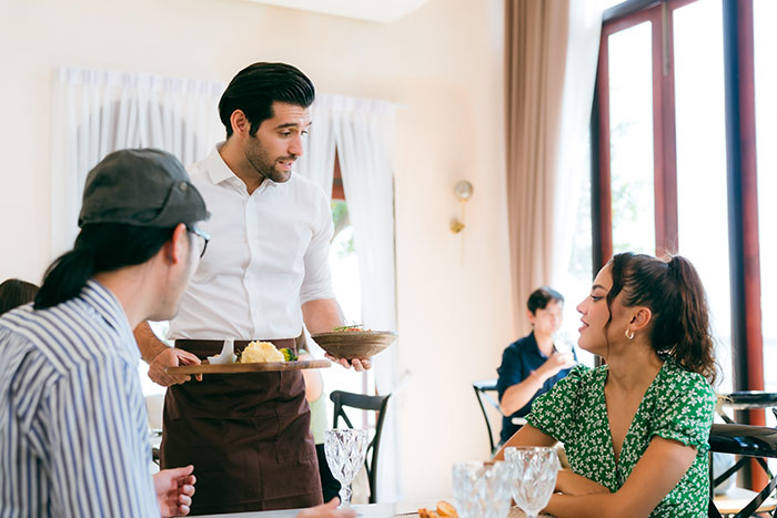 Servers are sharing customer horror stories and these 39 are true ...
