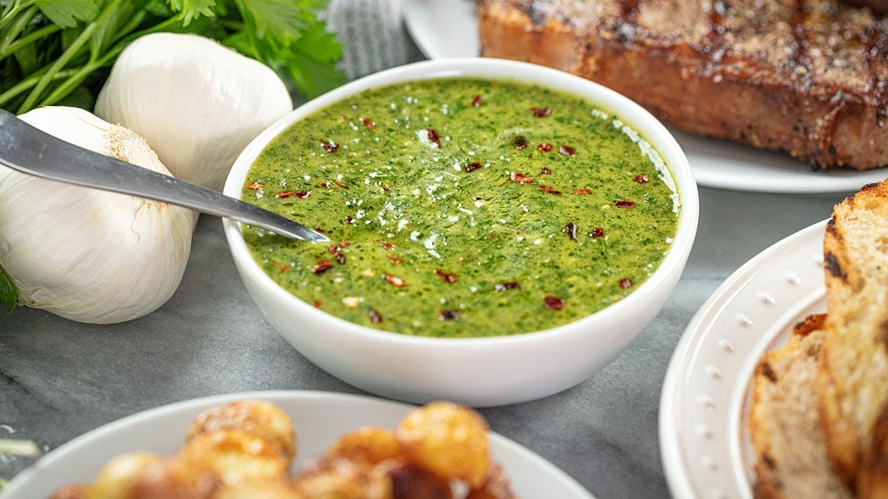 How to make chimichurri sauce
